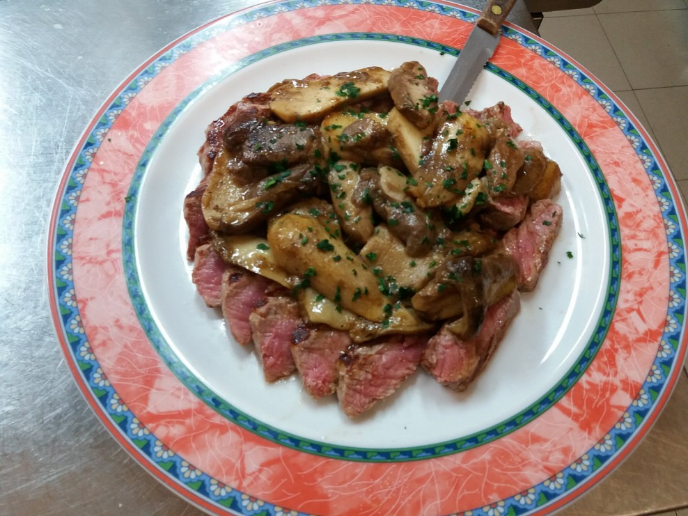 Tagliata ai funghi Porcini