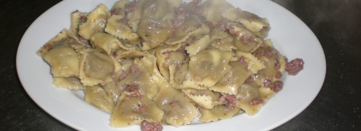 Agnolotti al sugo della nonna